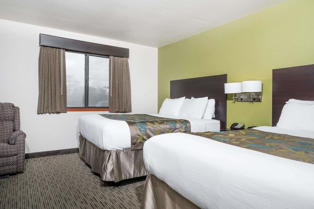 Baymont By Wyndham Eau Claire Wi Exterior foto